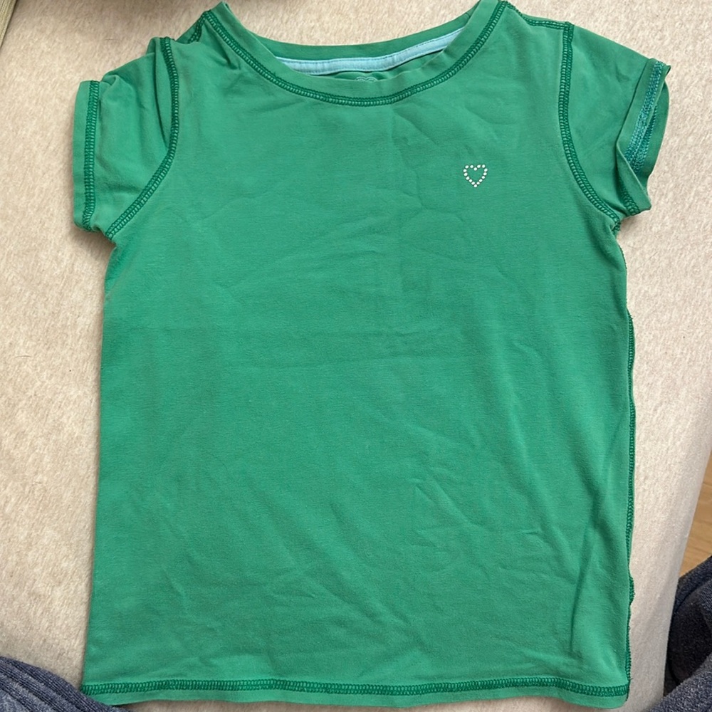 Vintage GAP baby tee with rhinestone heart💚